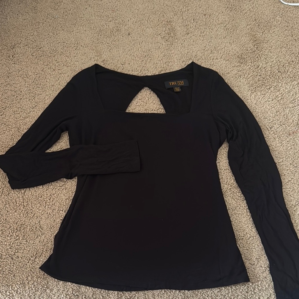 long black sleeve.
